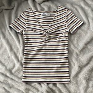 HOLLISTER- stripped tee